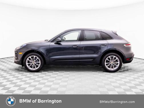 Volcano Grey Metallic 2024 Porsche Macan Macan