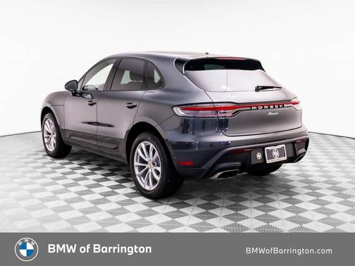 Volcano Grey Metallic 2024 Porsche Macan Macan