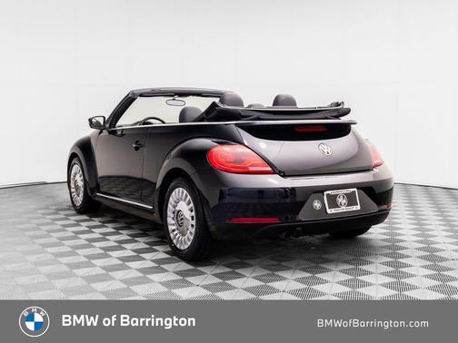 Black Uni/Black Roof 2014 Volkswagen Beetle 1.8T