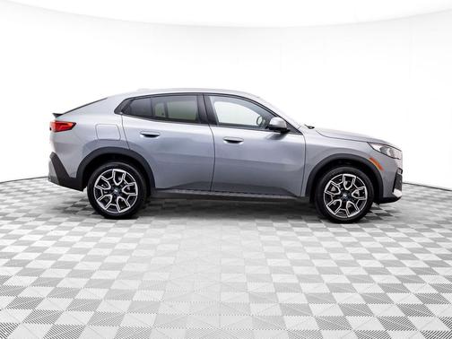 2025 BMW X2 xDrive28i