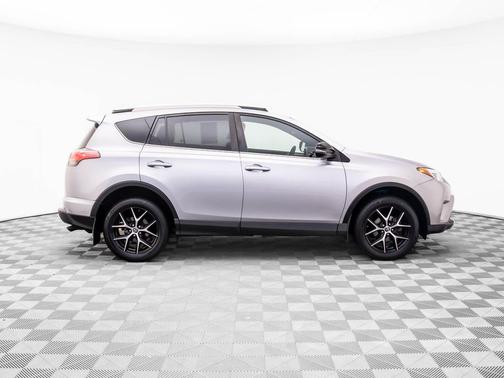 2016 Toyota RAV4 SE