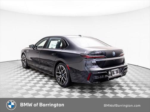 2025 BMW i7 M70