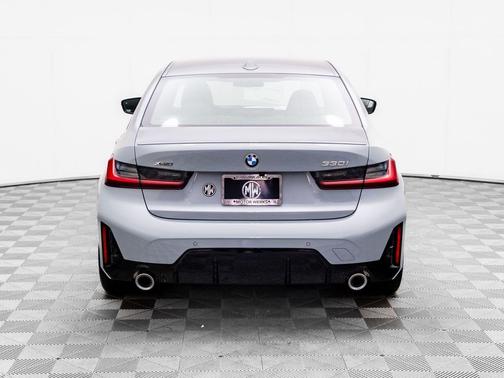 2026 BMW 330 i xDrive