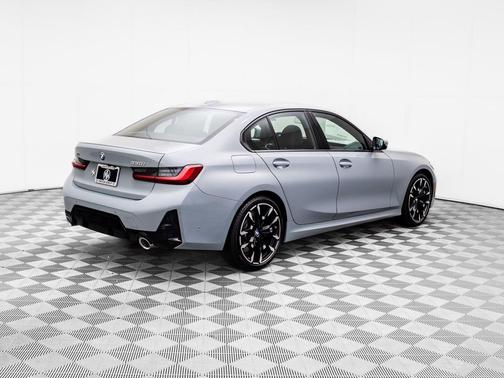 2026 BMW 330 i xDrive