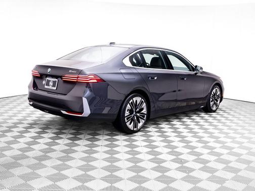 Dark Graphite 2026 BMW 540 xDrive