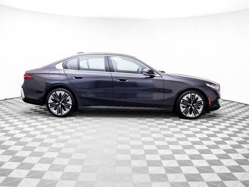 Dark Graphite 2026 BMW 540 xDrive