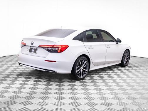 Platinum White Pearl 2024 Honda Civic Touring