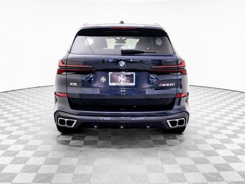 2025 BMW X5 M60i