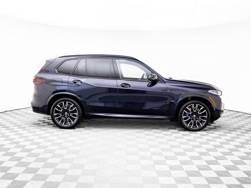 2025 BMW X5 M60i
