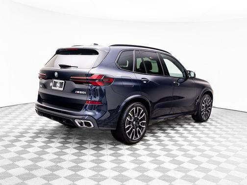 2025 BMW X5 M60i