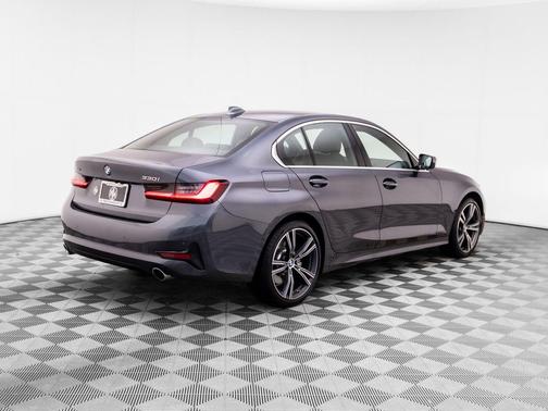 Mineral Grey Metallic 2022 BMW 330 xDrive