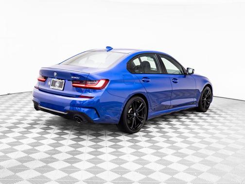 2022 BMW 330 xDrive
