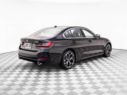 2026 BMW 330 i xDrive