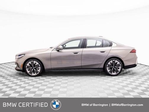 2025 BMW 540 i xDrive