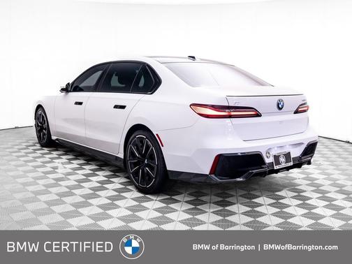 Alpine White 2023 BMW i7 xDrive60