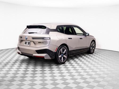 Oxide Grey Metallic 2024 BMW iX M60