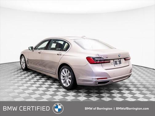 2022 BMW 740 i xDrive