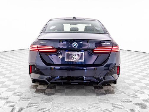 2026 BMW 550e 550e xDrive