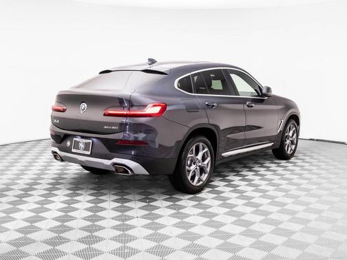 2024 BMW X4 xDrive30i