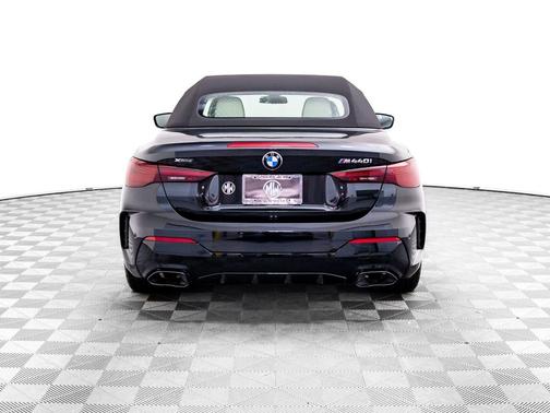 0475 2027 BMW M440 i xDrive