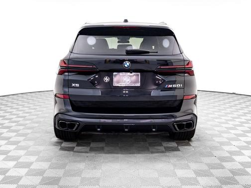 2024 BMW X5 M60i