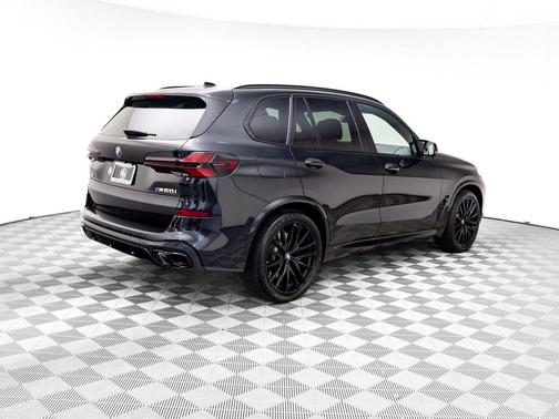 2024 BMW X5 M60i