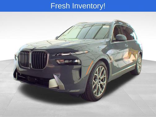 Copper Metallic 2026 BMW X7 xDrive40i