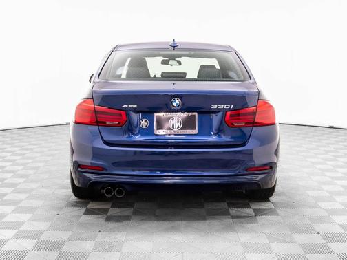 2018 BMW 330 xDrive