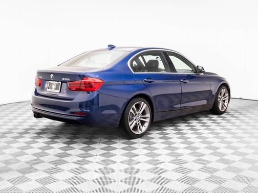 2018 BMW 330 xDrive