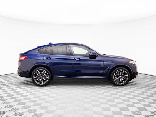 2022 BMW X4 xDrive30i