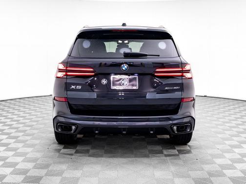 Black Sapphire Metallic 2026 BMW X5 xDrive40i