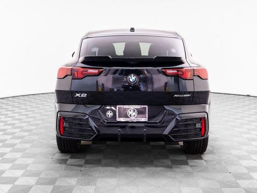 Black Sapphire Metallic 2026 BMW X2 xDrive28i