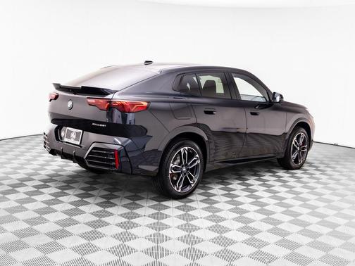 Black Sapphire Metallic 2026 BMW X2 xDrive28i