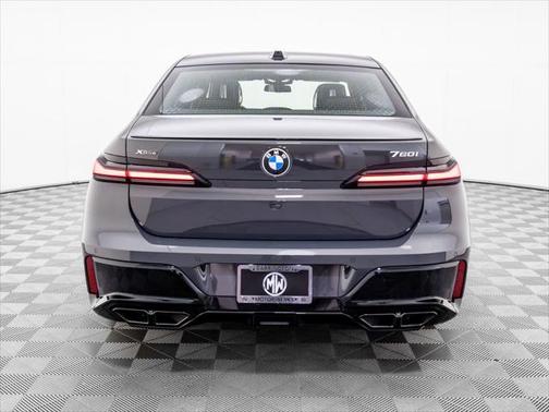 2025 BMW 760 i xDrive