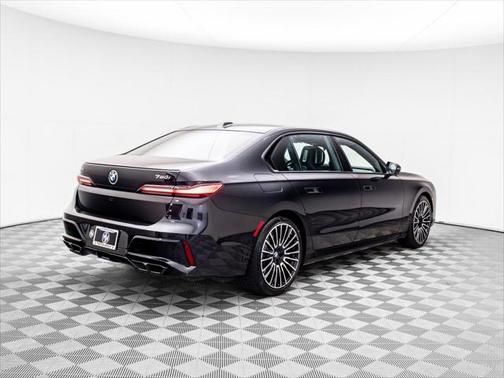 2025 BMW 760 i xDrive