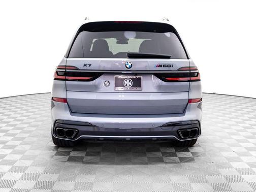 2026 BMW X7 M60i