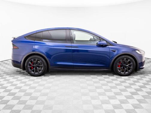 2023 Tesla Model X Plaid Tri Motor All-Wheel Drive