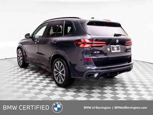 Black Sapphire Metallic 2024 BMW X5 xDrive40i