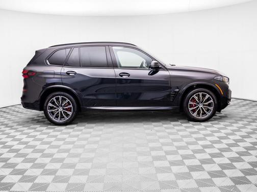 Black Sapphire Metallic 2024 BMW X5 xDrive40i