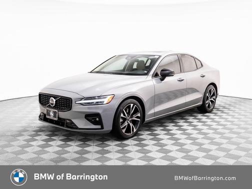 2024 Volvo S60 B5 Core Dark Theme
