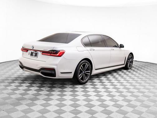 2020 BMW 750 i xDrive