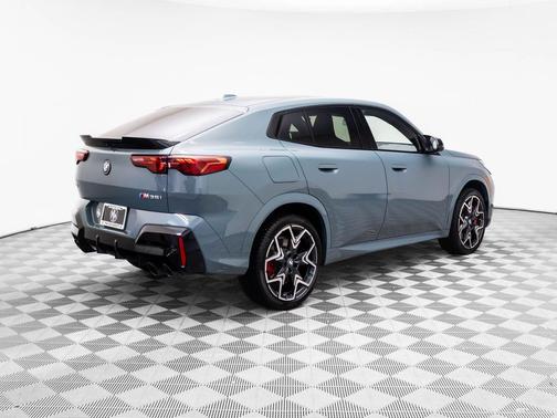 2025 BMW X2 M35i