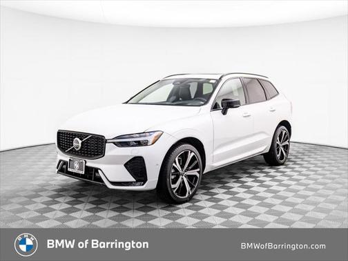2023 Volvo XC60 B6 Ultimate Dark Theme