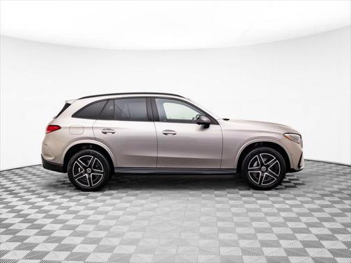 2023 Mercedes-Benz GLC 300 4MATIC