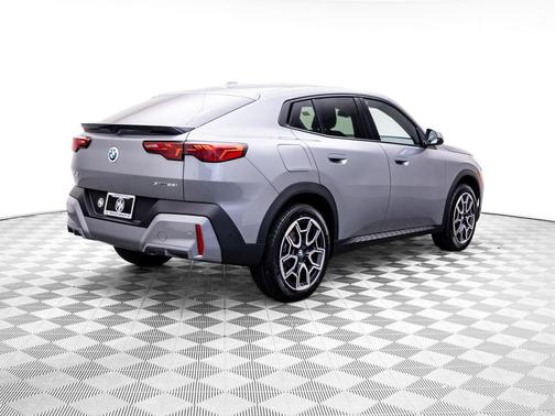 Skyscraper Grey Metallic 2027 BMW X2 xDrive28i