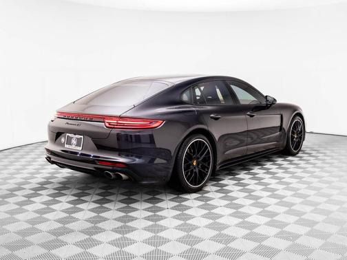 2018 Porsche Panamera 4S