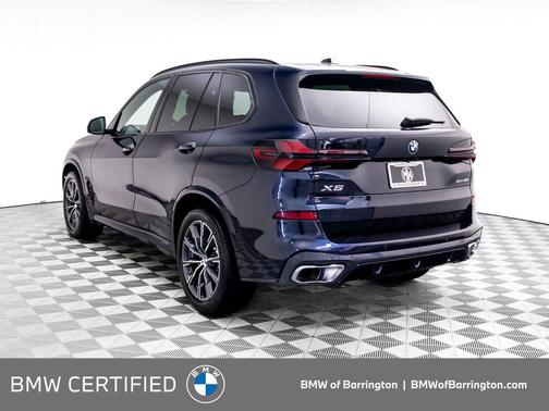 Carbon Black Metallic 2026 BMW X5 xDrive40i