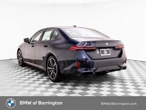 Carbon Black Metallic 2027 BMW 530 i xDrive
