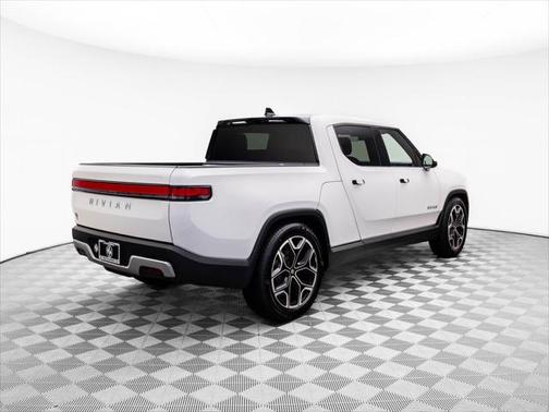 2025 Rivian R1T Adventure