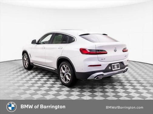 2025 BMW X4 xDrive30i